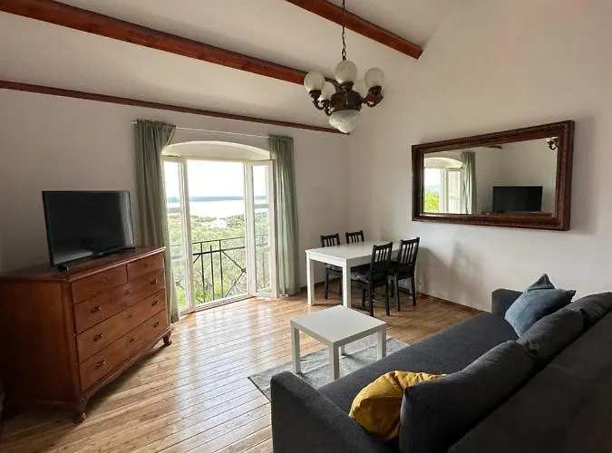 Matisse - 80 M2 With Sea View And Terrace Apartman Nerezine