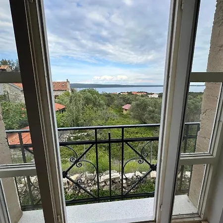 Apartman Matisse - 80 M2 With Sea View And Terrace Nerezine